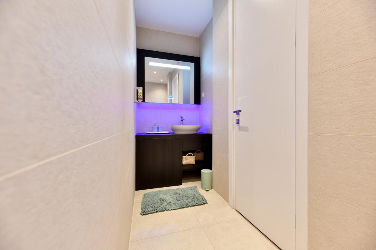 Crowonder Apartments & Rooms Oaza With Heated Swimming Pool And Sauna Turanj Exterior photo