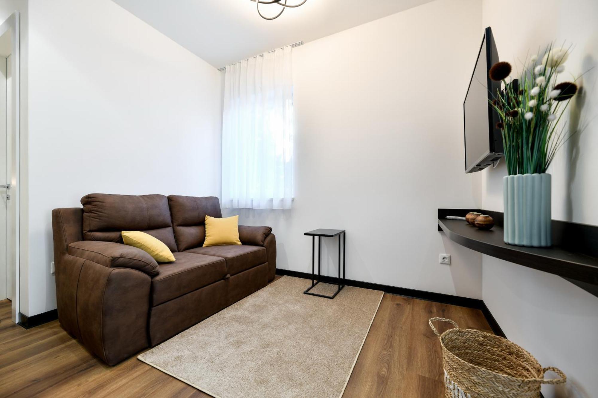 Crowonder Apartments & Rooms Oaza With Heated Swimming Pool And Sauna Turanj Exterior photo