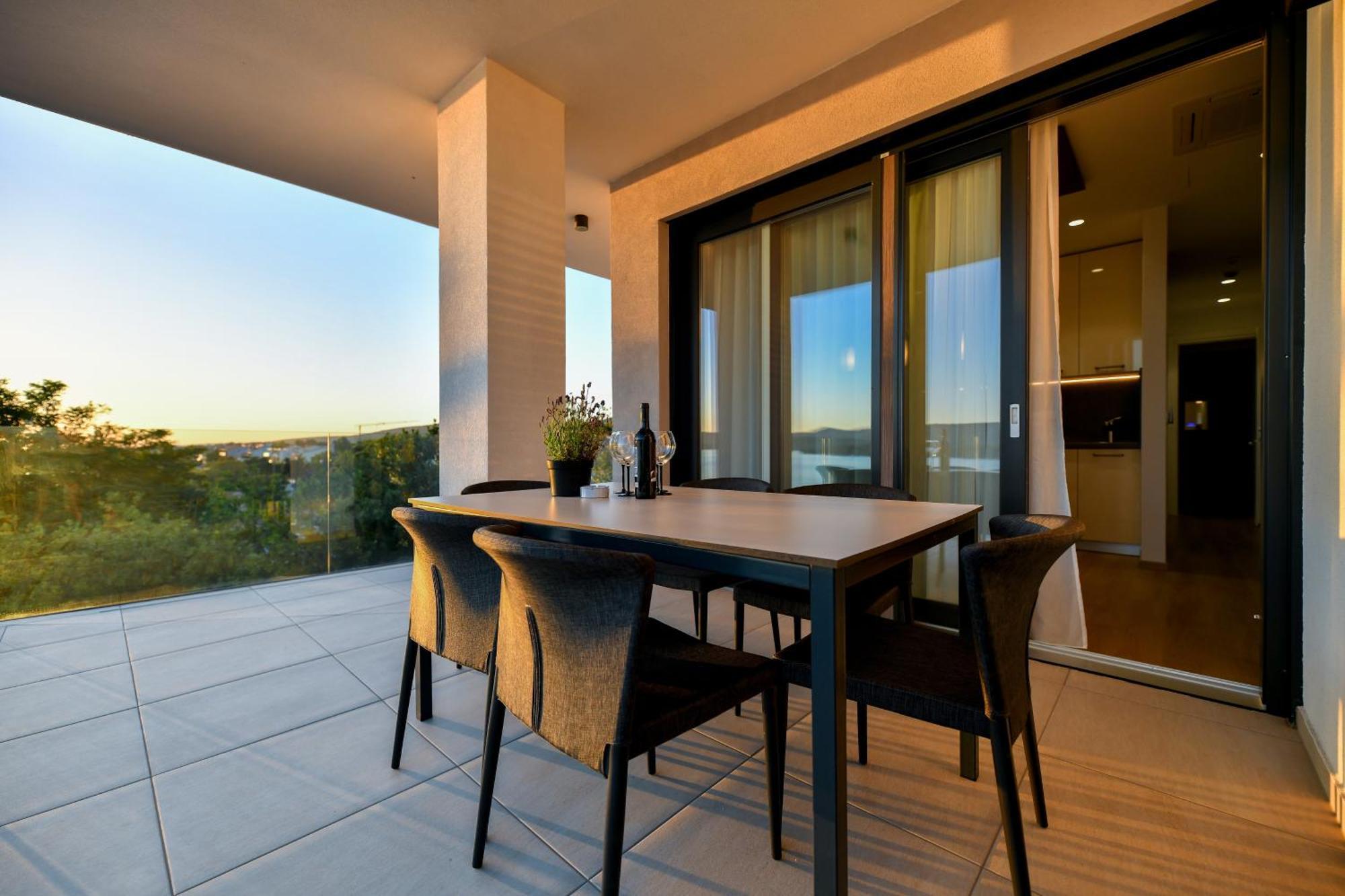 Crowonder Apartments & Rooms Oaza With Heated Swimming Pool And Sauna Turanj Exterior photo