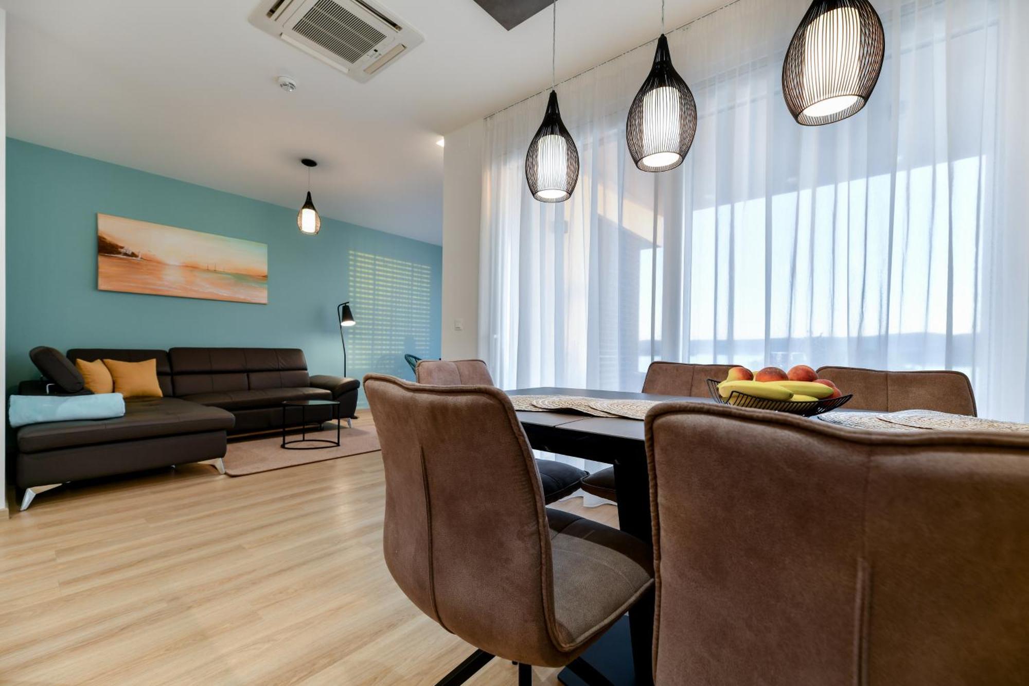 Crowonder Apartments & Rooms Oaza With Heated Swimming Pool And Sauna Turanj Exterior photo