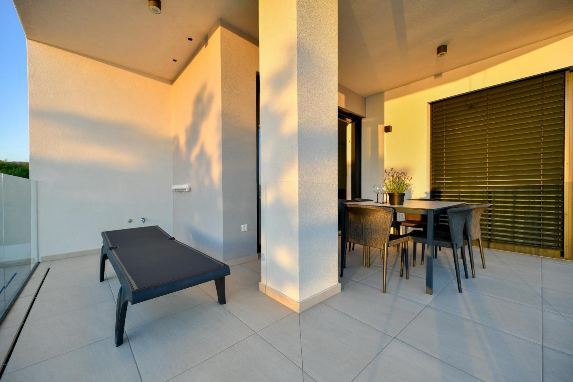 Crowonder Apartments & Rooms Oaza With Heated Swimming Pool And Sauna Turanj Exterior photo