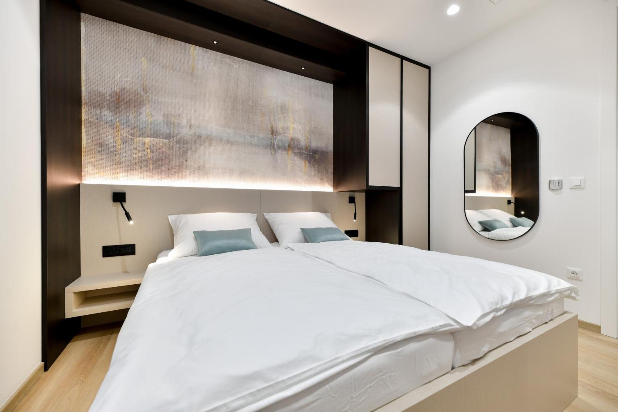 Crowonder Apartments & Rooms Oaza With Heated Swimming Pool And Sauna Turanj Exterior photo