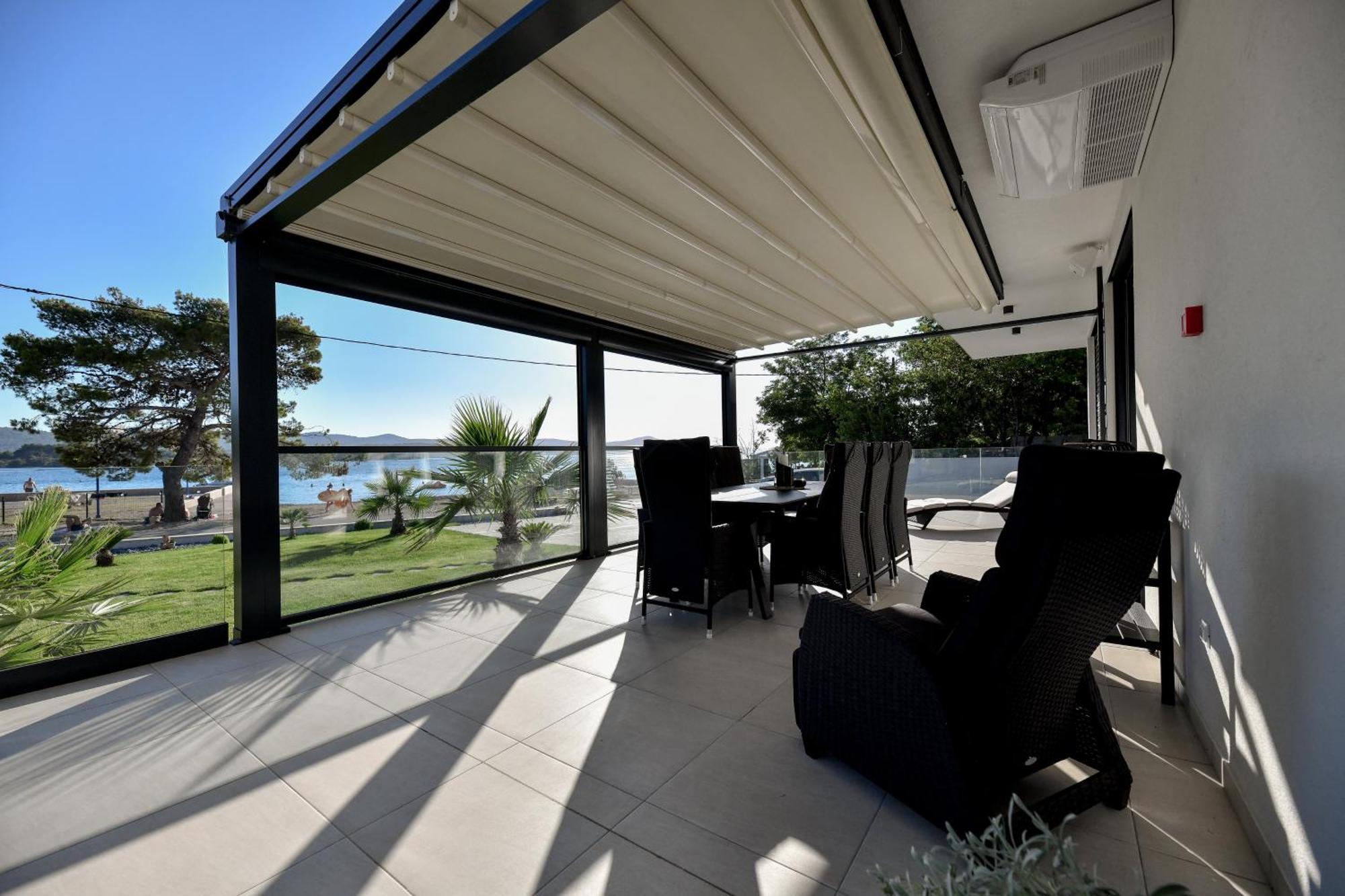 Crowonder Apartments & Rooms Oaza With Heated Swimming Pool And Sauna Turanj Exterior photo